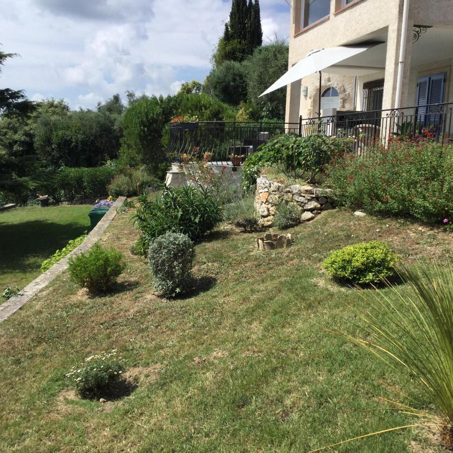La Tourrette Bed & Breakfast Tourrettes-sur-Loup Dış mekan fotoğraf