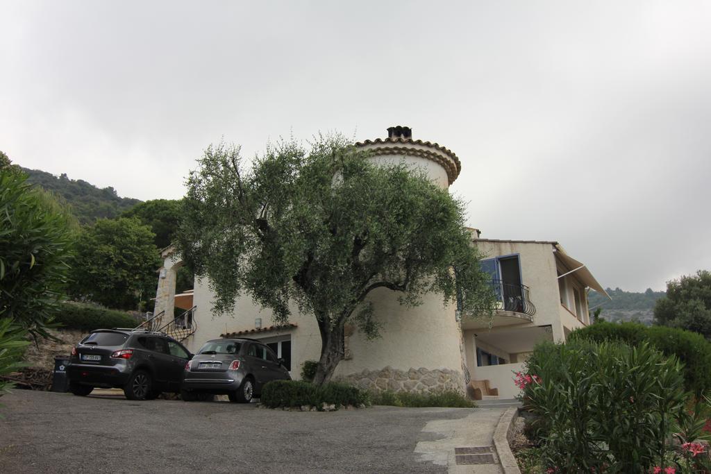 La Tourrette Bed & Breakfast Tourrettes-sur-Loup Dış mekan fotoğraf
