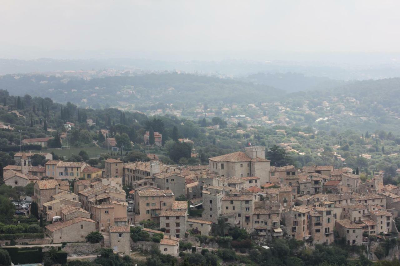 La Tourrette Bed & Breakfast Tourrettes-sur-Loup Dış mekan fotoğraf