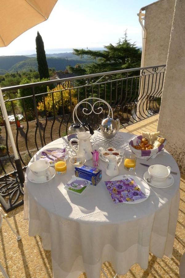 La Tourrette Bed & Breakfast Tourrettes-sur-Loup Dış mekan fotoğraf